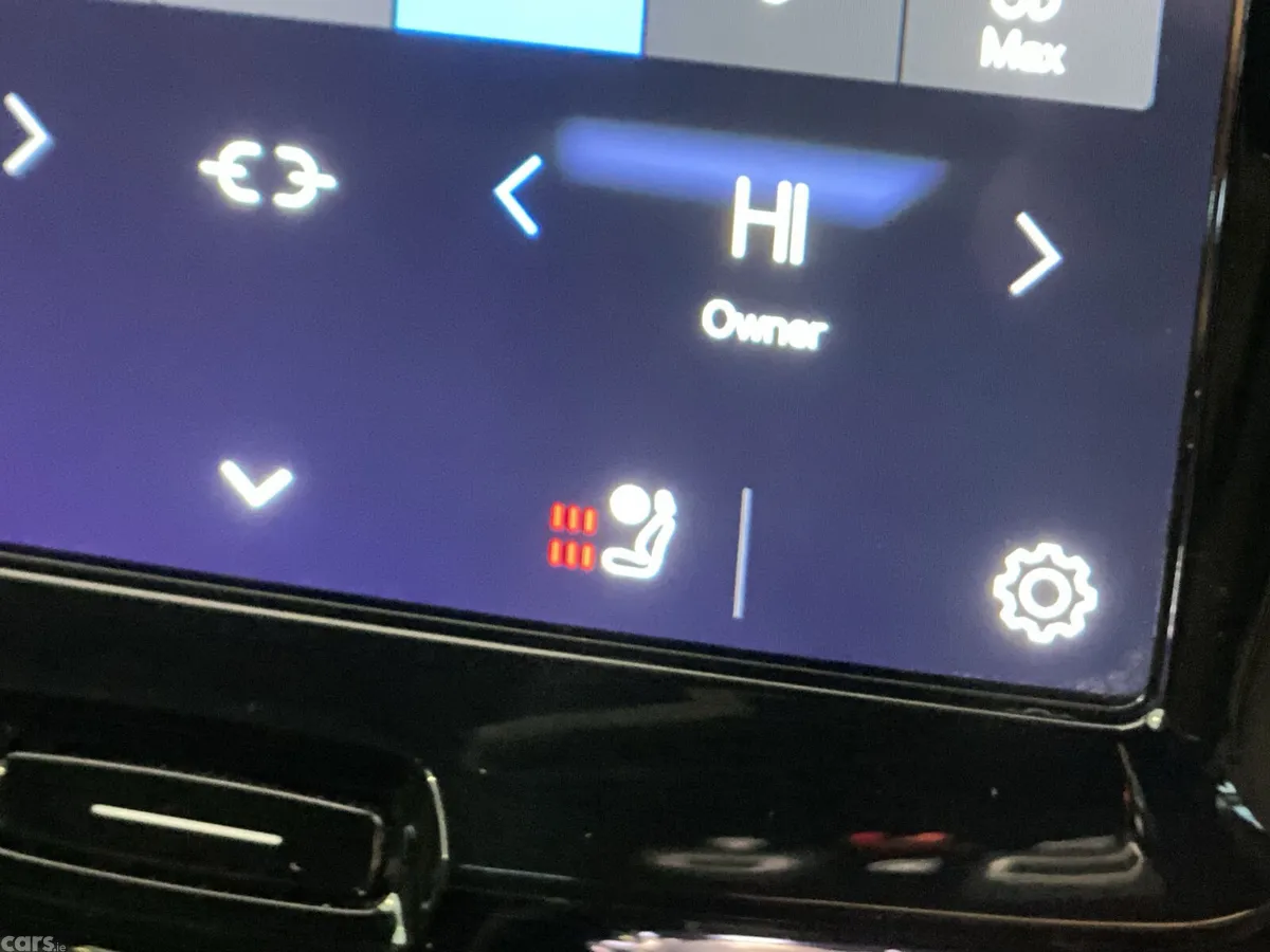 Volvo XC60 SUV, Diesel Hybrid, 2023, Red