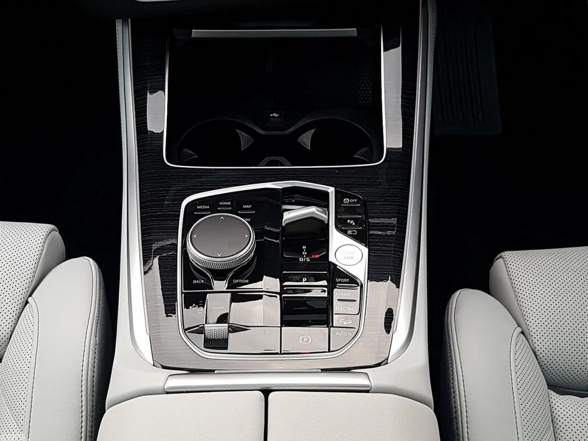 BMW X5 SUV, Petrol Plug-in Hybrid, 2025, Blue