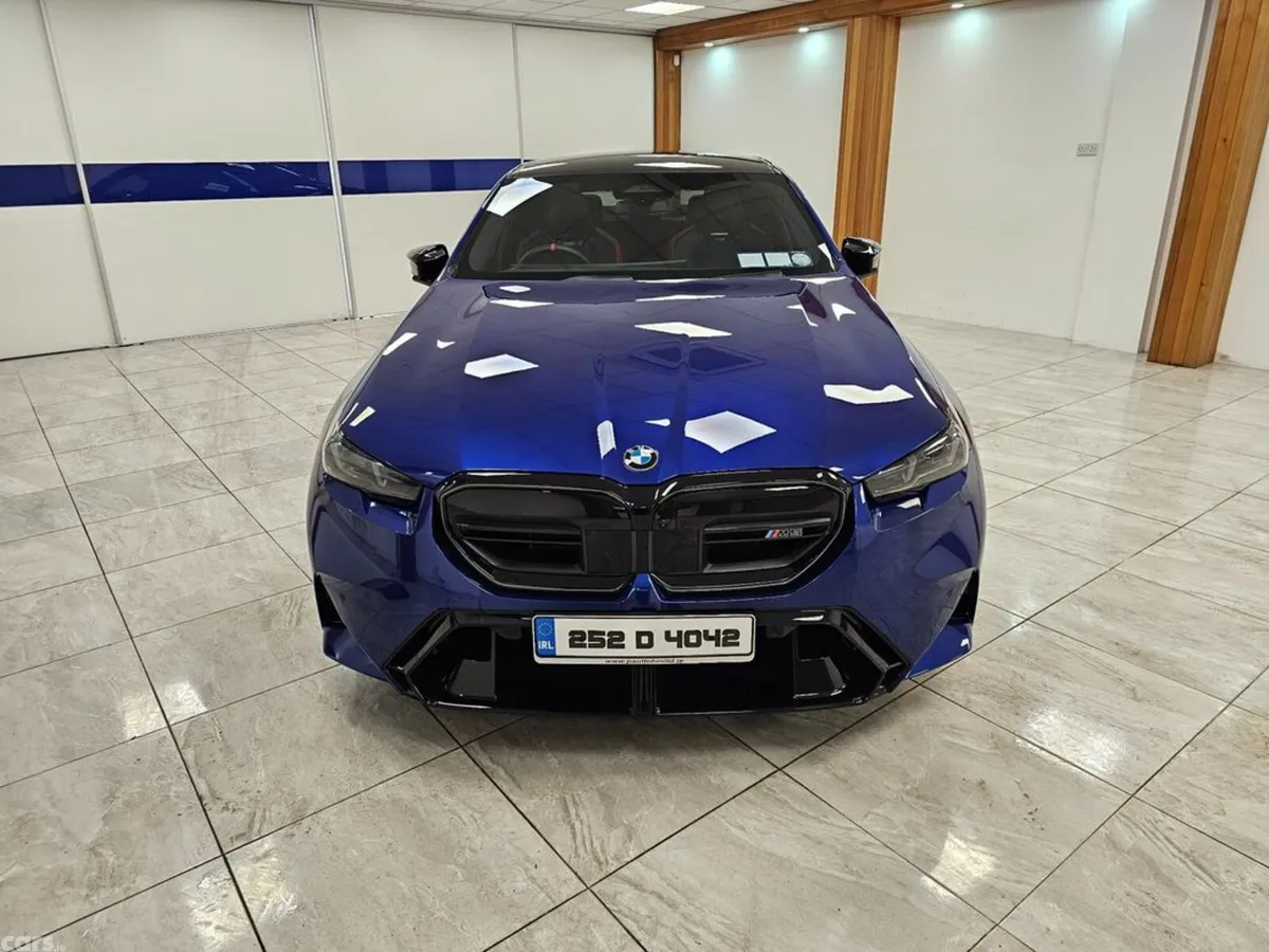 BMW M5 Saloon, Petrol Plug-in Hybrid, 2025, Blue