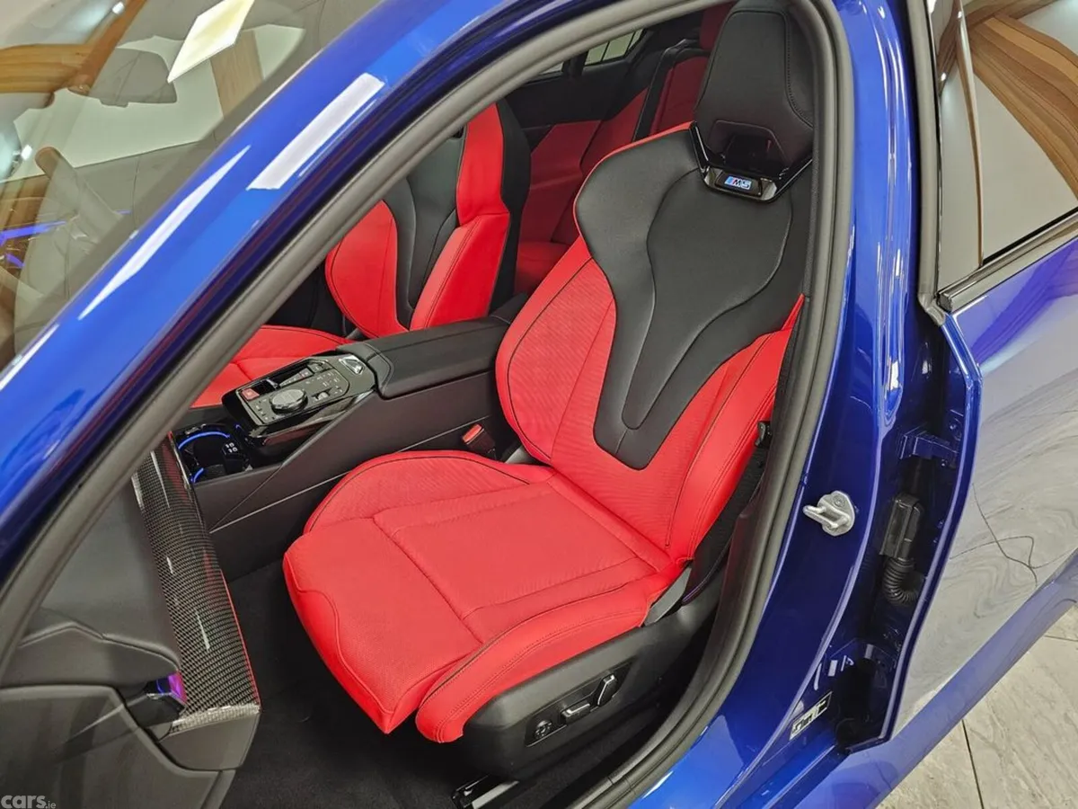 BMW M5 Saloon, Petrol Plug-in Hybrid, 2025, Blue