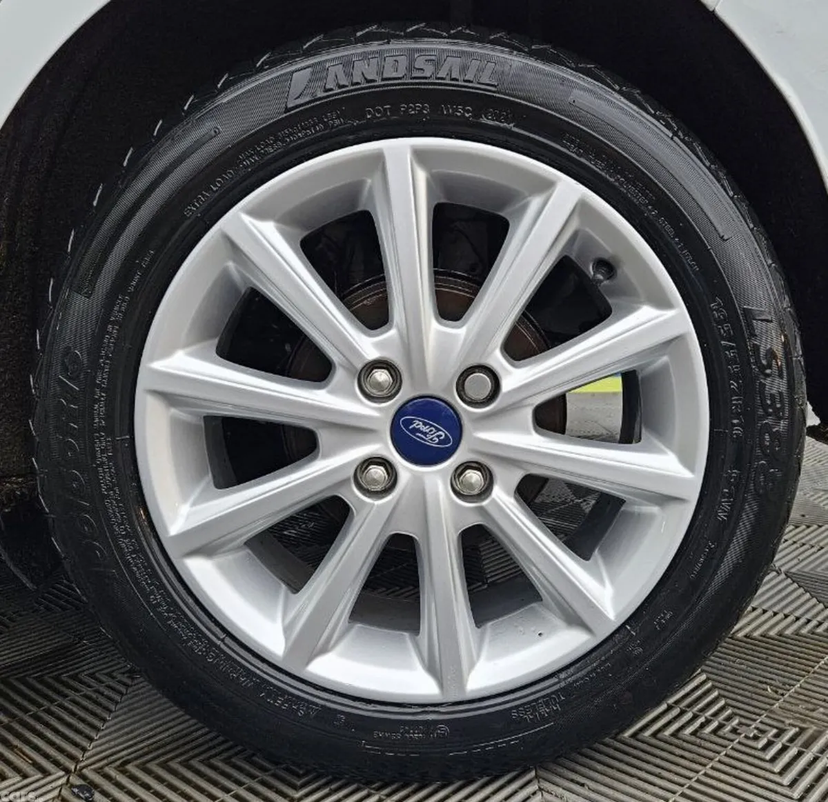 Ford Fiesta Hatchback, Petrol, 2019, White