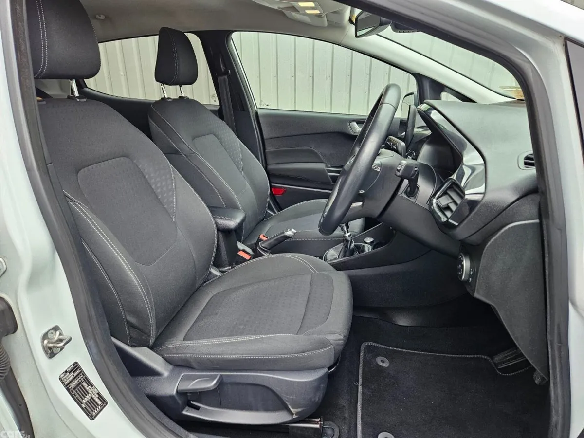 Ford Fiesta Hatchback, Petrol, 2019, White