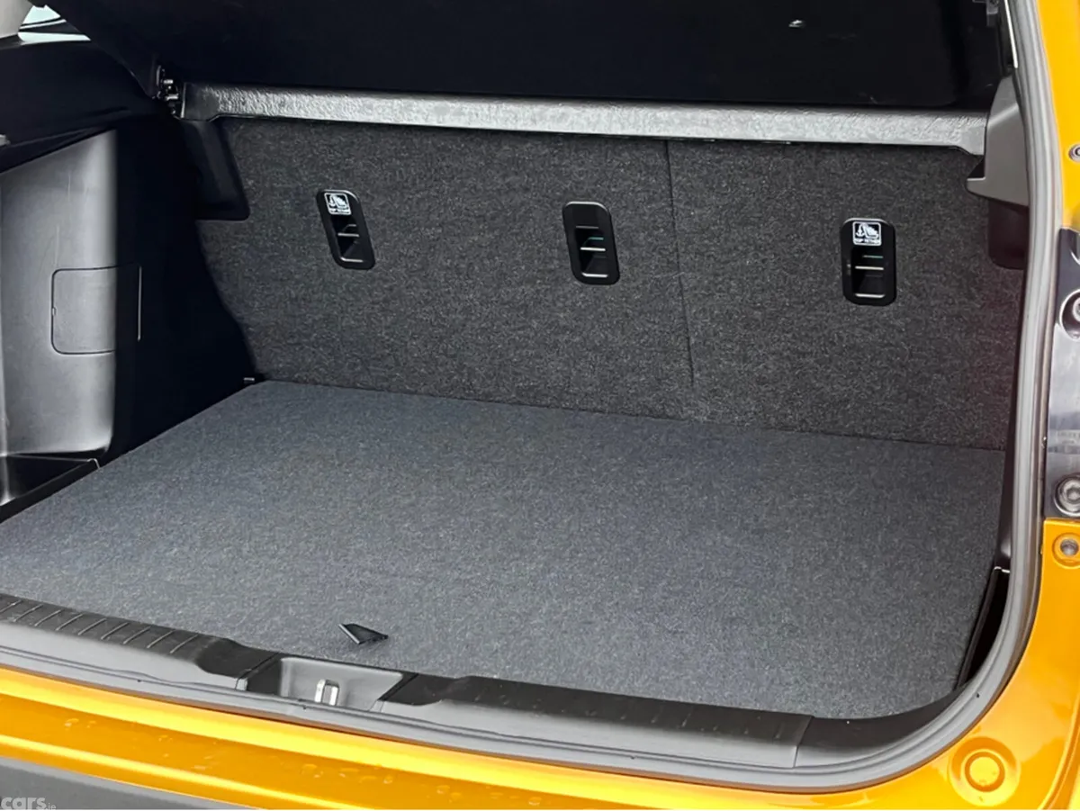Suzuki Vitara SUV, Petrol Hybrid, 2024, Yellow