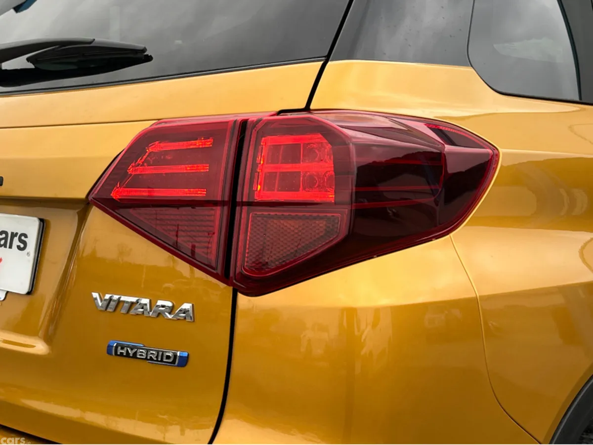 Suzuki Vitara SUV, Petrol Hybrid, 2024, Yellow