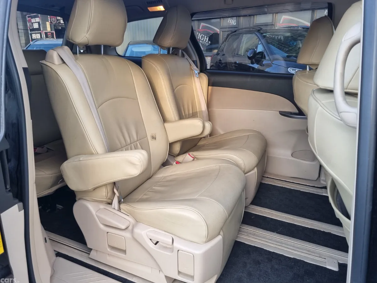 Toyota Estima MPV, Petrol, 2012, Purple