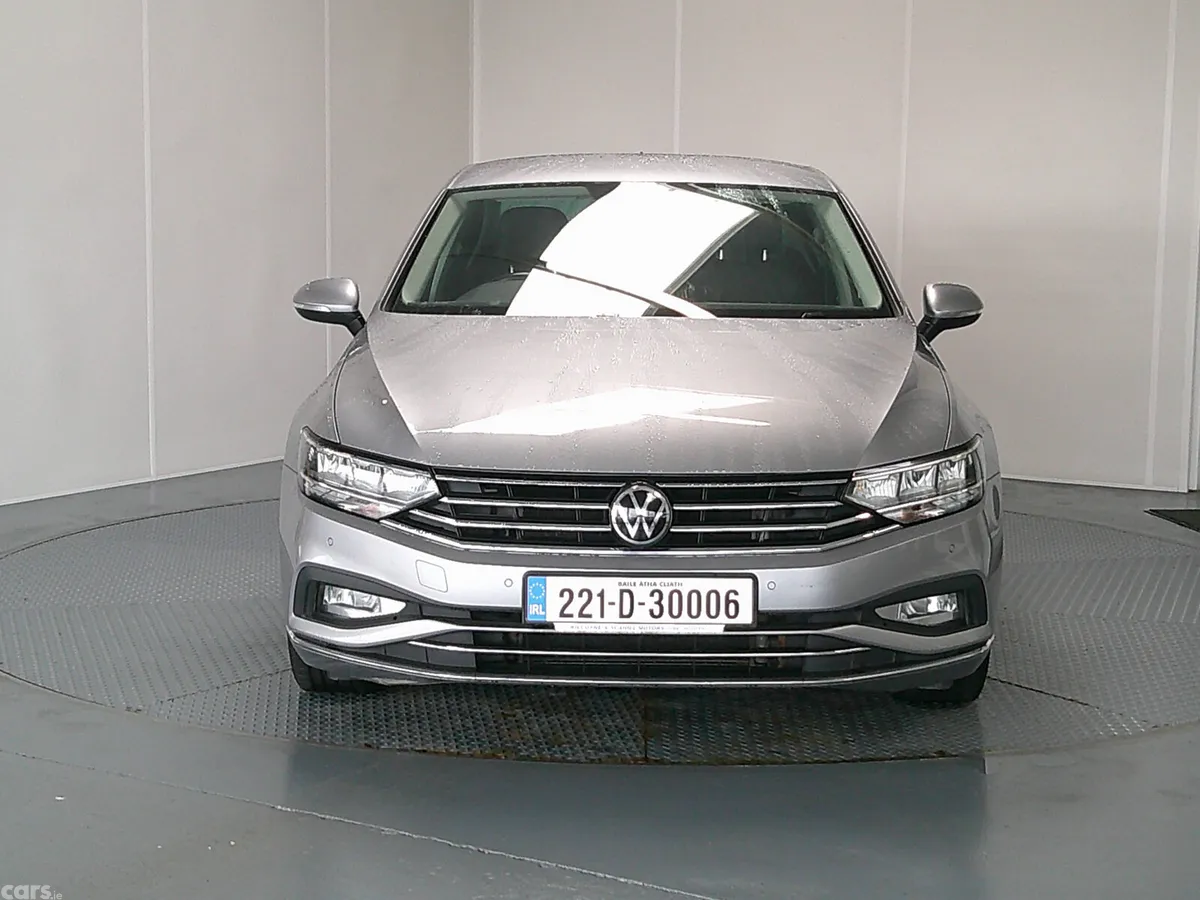 Volkswagen Passat Saloon, Diesel, 2022, Grey