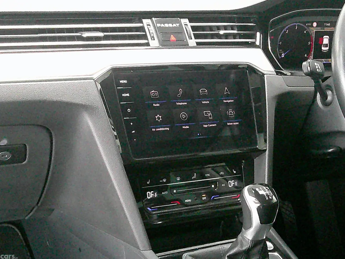 Volkswagen Passat Saloon, Diesel, 2022, Grey