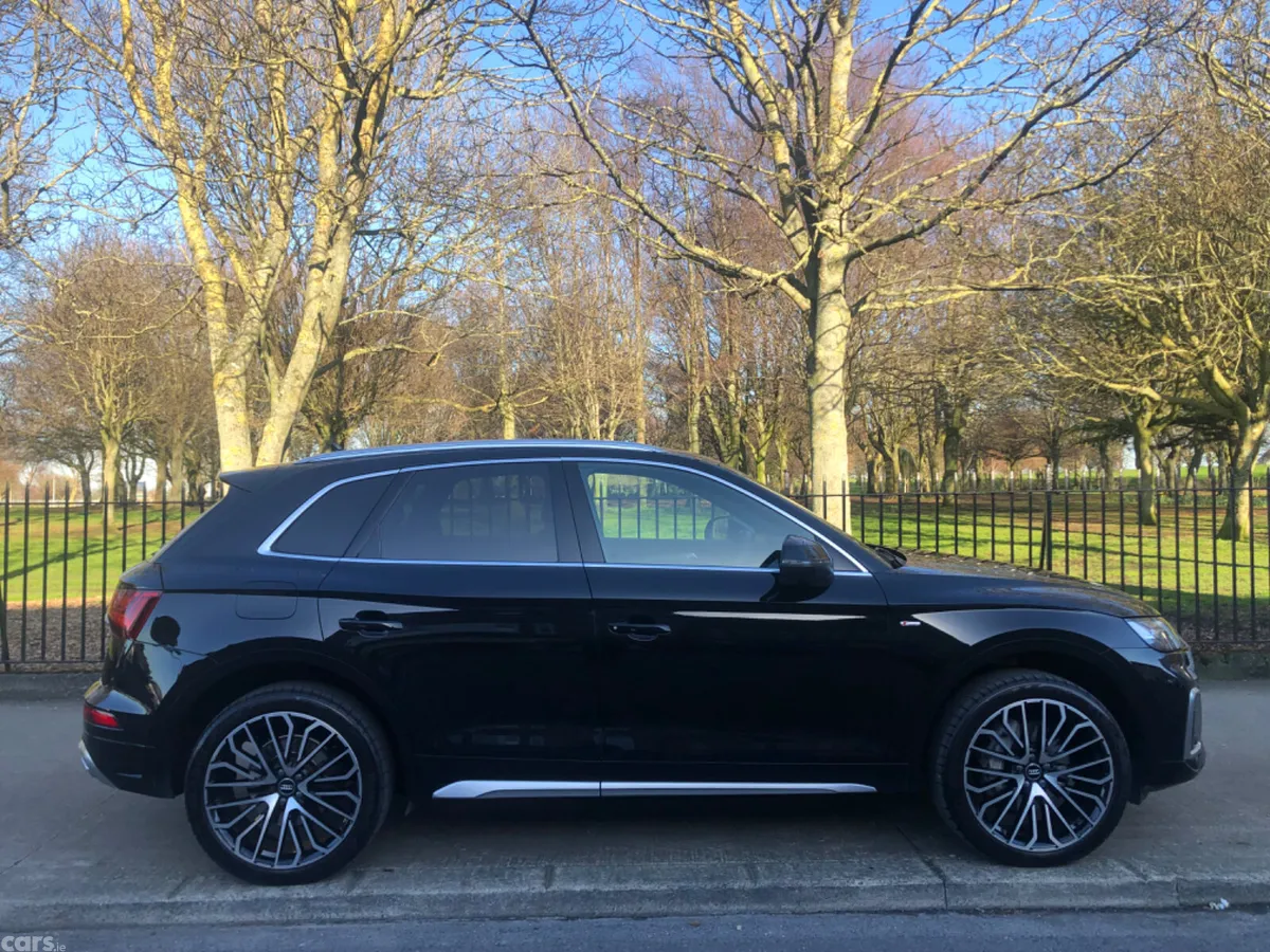 Audi Q5 SUV, Petrol Plug-in Hybrid, 2021, Black