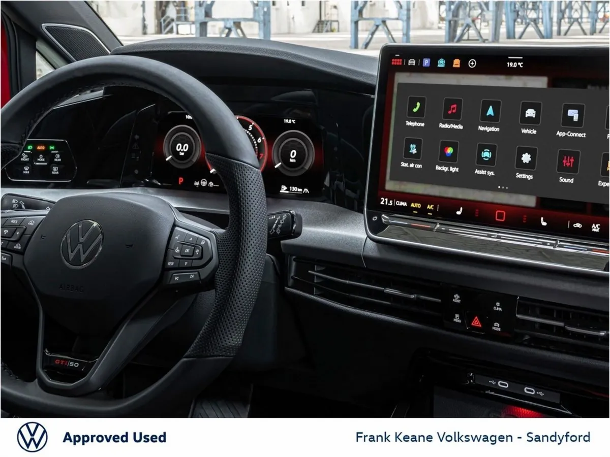 Volkswagen Golf Hatchback, Petrol, 2027, Red