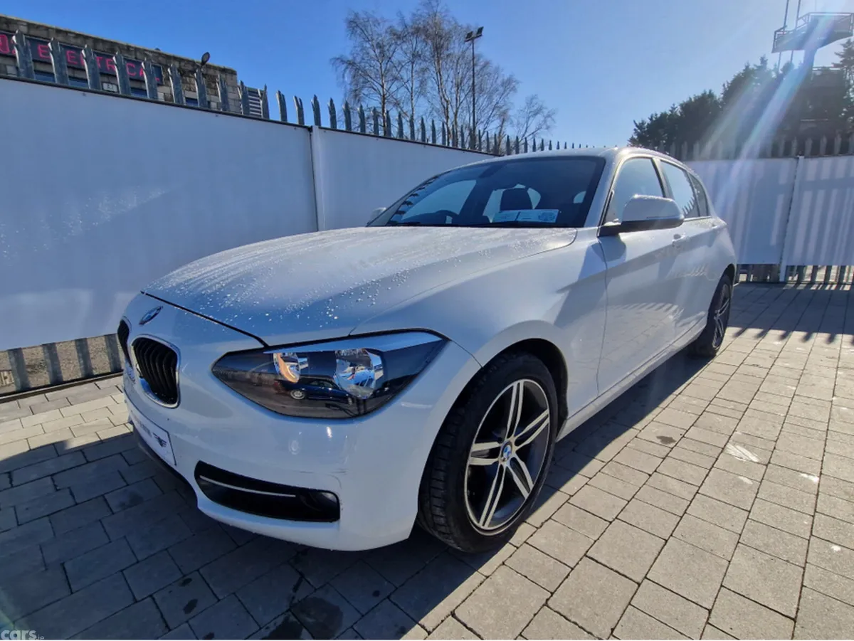 BMW 1-Series Hatchback, Petrol, 2015, White
