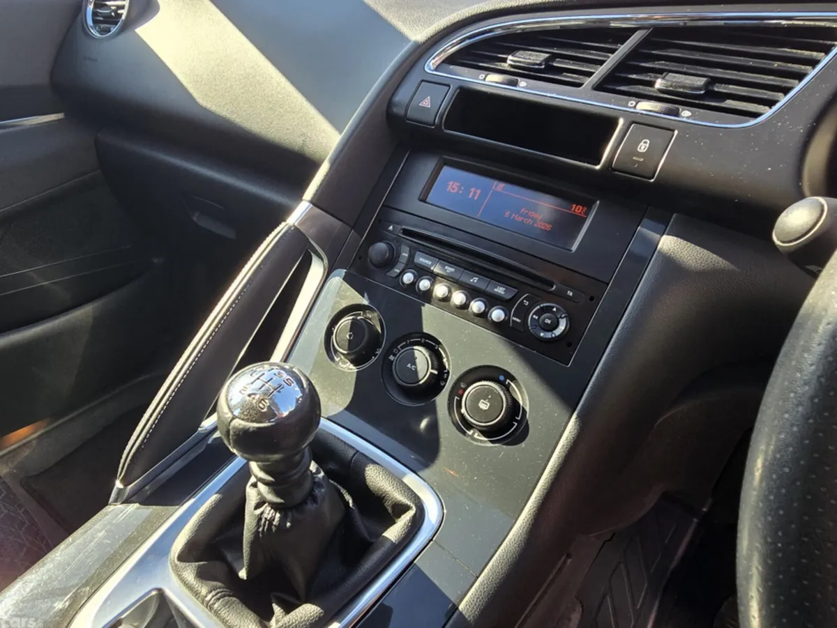Peugeot 3008 Hatchback, Diesel, 2014, Grey