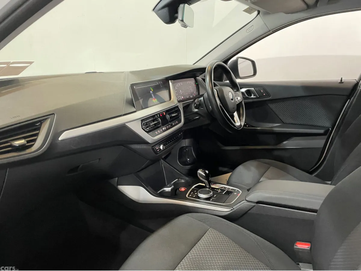 BMW 1-Series Hatchback, Diesel, 2022, White