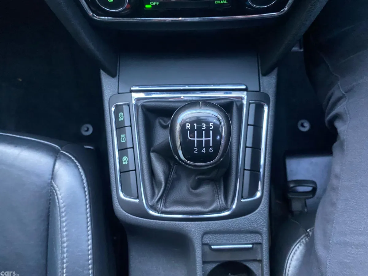 Skoda Superb Estate, Diesel, 2014, Black
