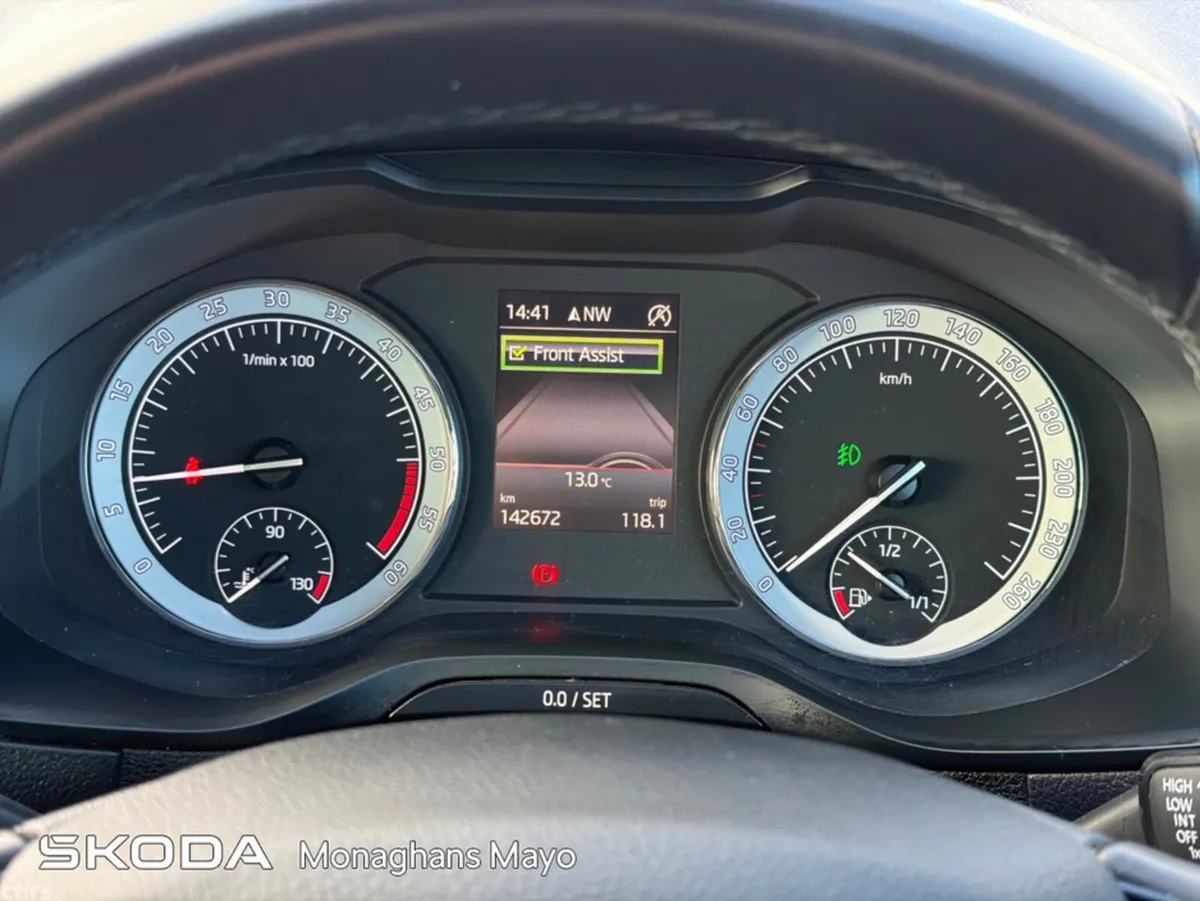 Skoda Karoq Estate, Diesel, 2019, Grey