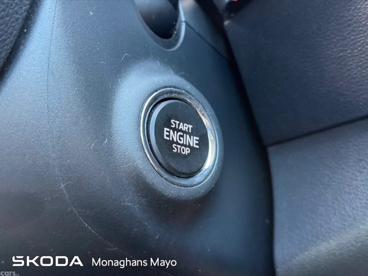 Skoda Karoq Estate, Diesel, 2019, Grey