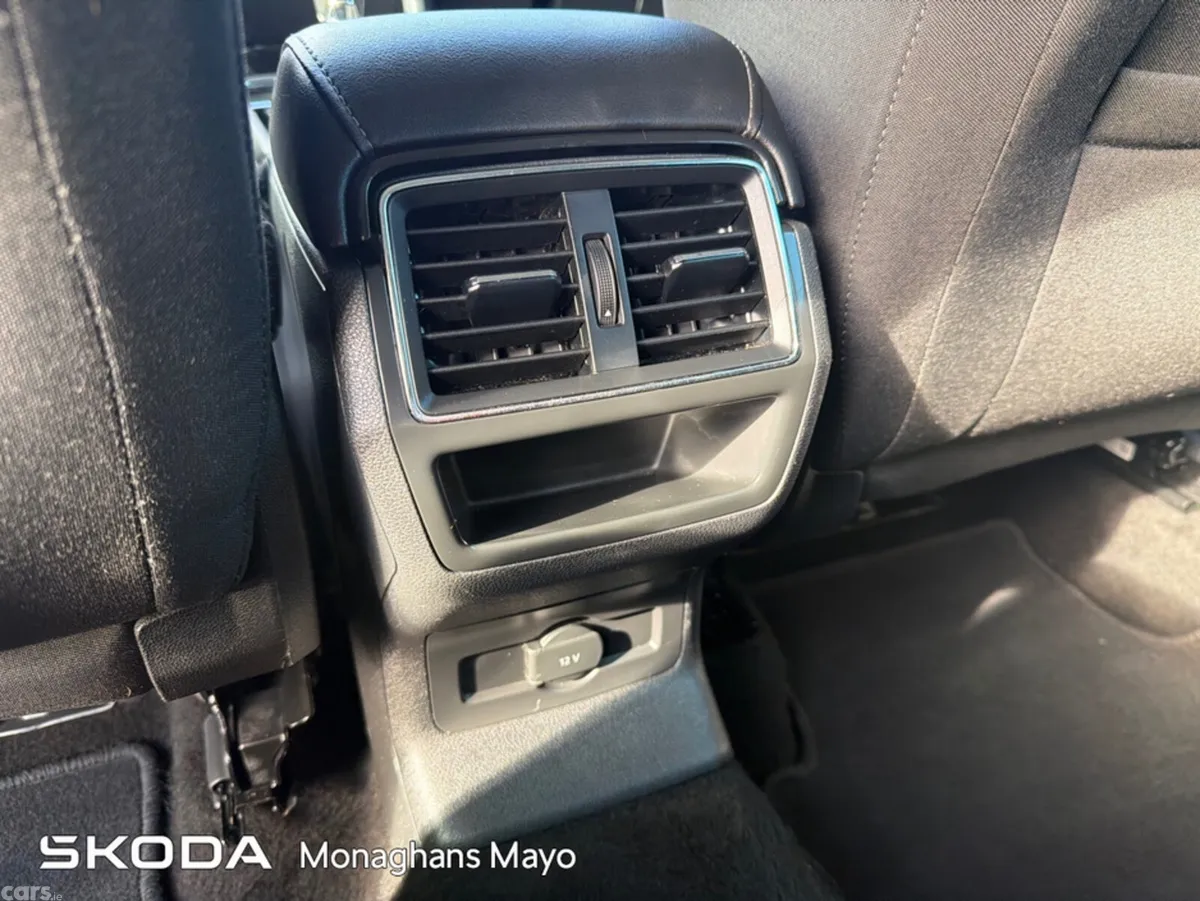 Skoda Karoq Estate, Diesel, 2019, Grey