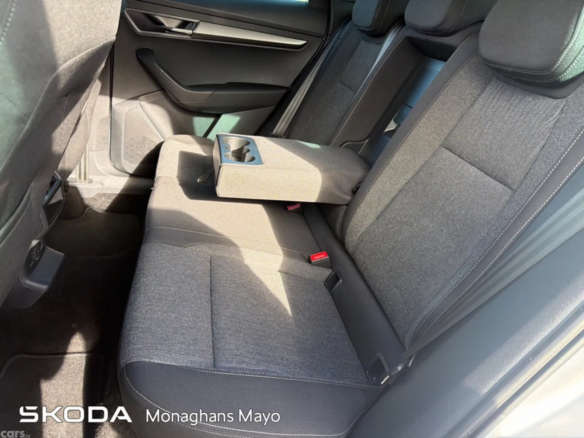 Skoda Karoq Estate, Diesel, 2019, Grey