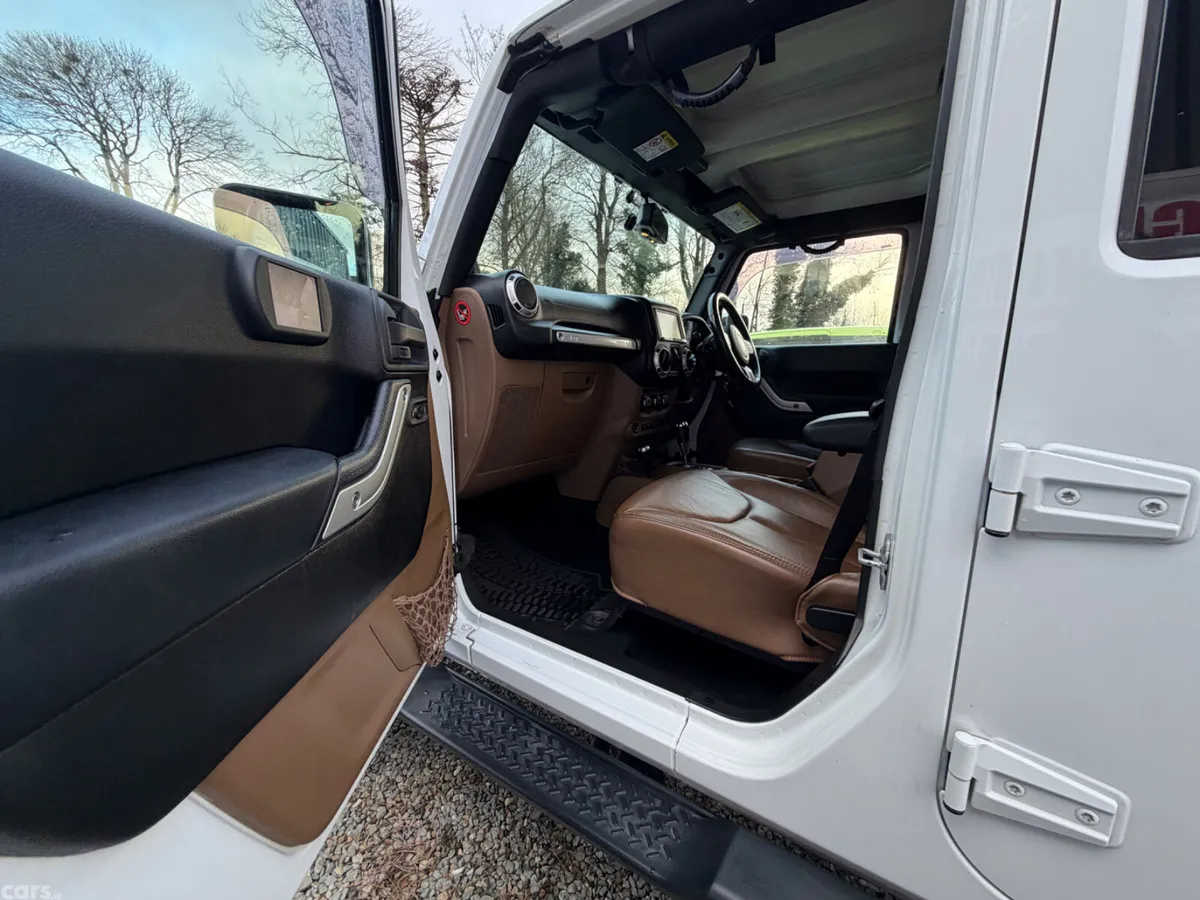 Jeep Wrangler SUV, Petrol, 2014, White