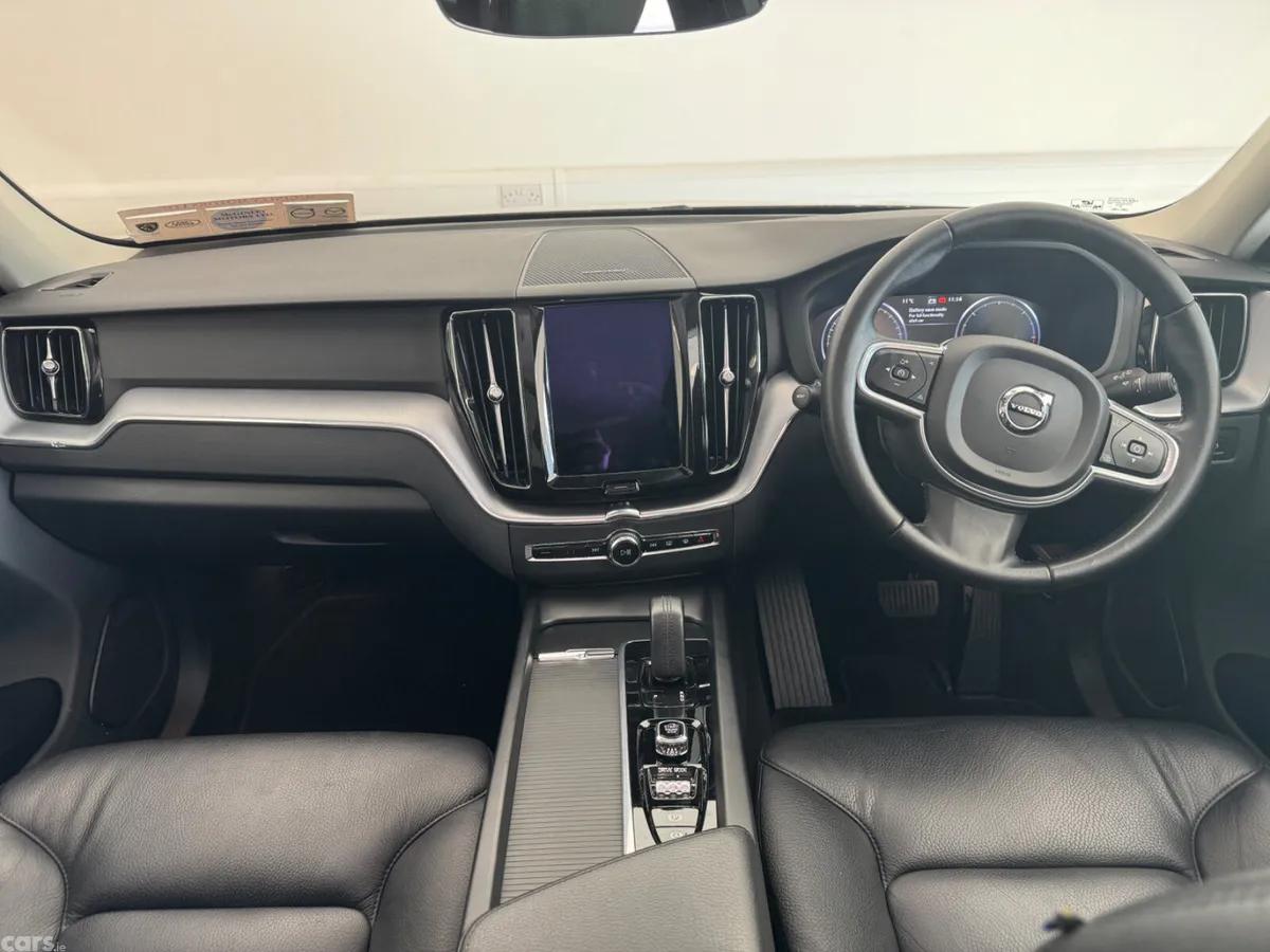 Volvo XC60 SUV, Diesel, 2021, Grey