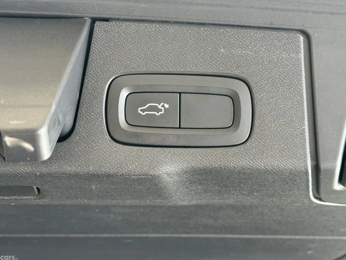 Volvo XC60 SUV, Diesel, 2021, Grey