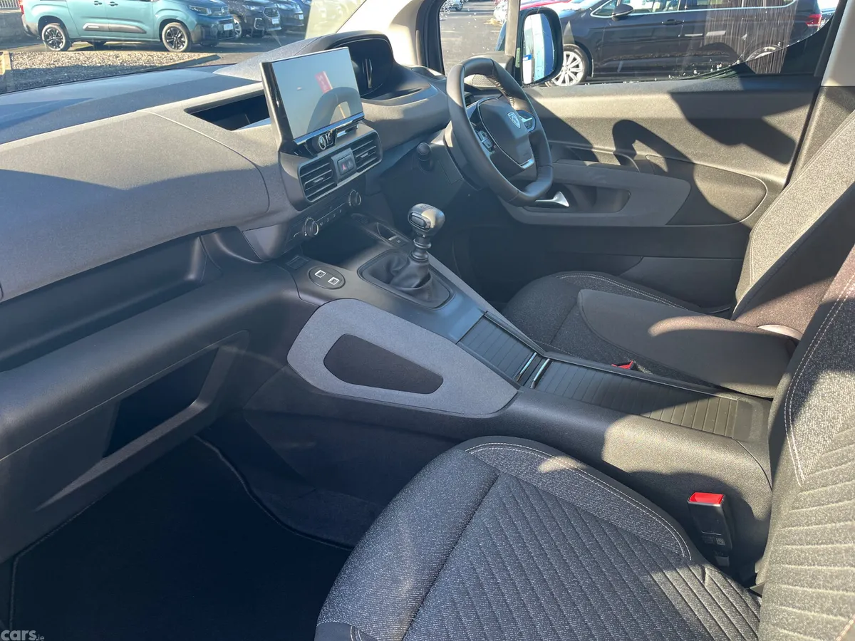 Peugeot Rifter MPV, Diesel, 2027, Silver