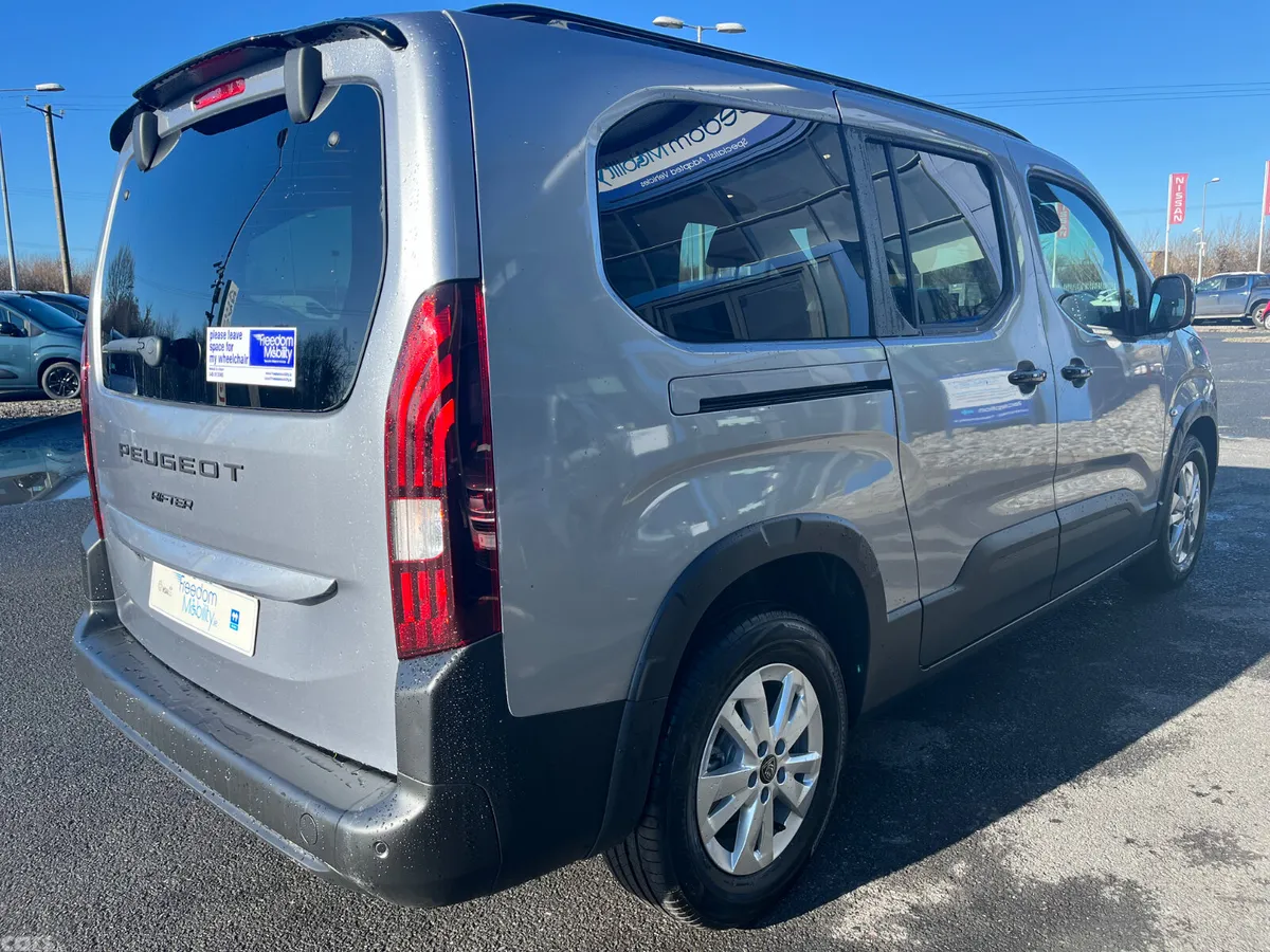 Peugeot Rifter MPV, Diesel, 2027, Silver