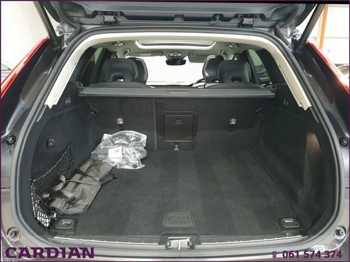 Volvo XC60 SUV, Petrol Hybrid, 2025, Grey