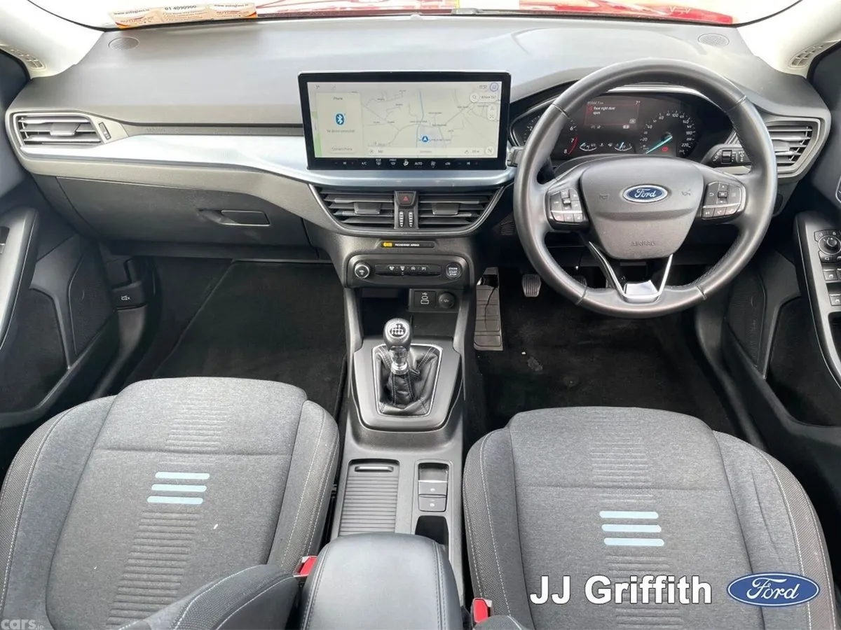 Ford Focus Hatchback, Petrol, 2023, Red