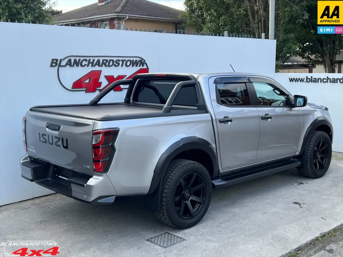 Isuzu D-Max Pick Up, Diesel, 2026, Silver