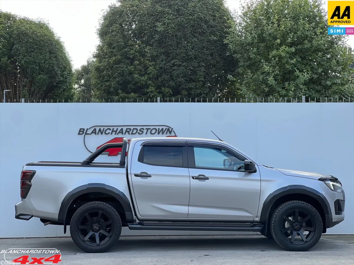 Isuzu D-Max Pick Up, Diesel, 2026, Silver