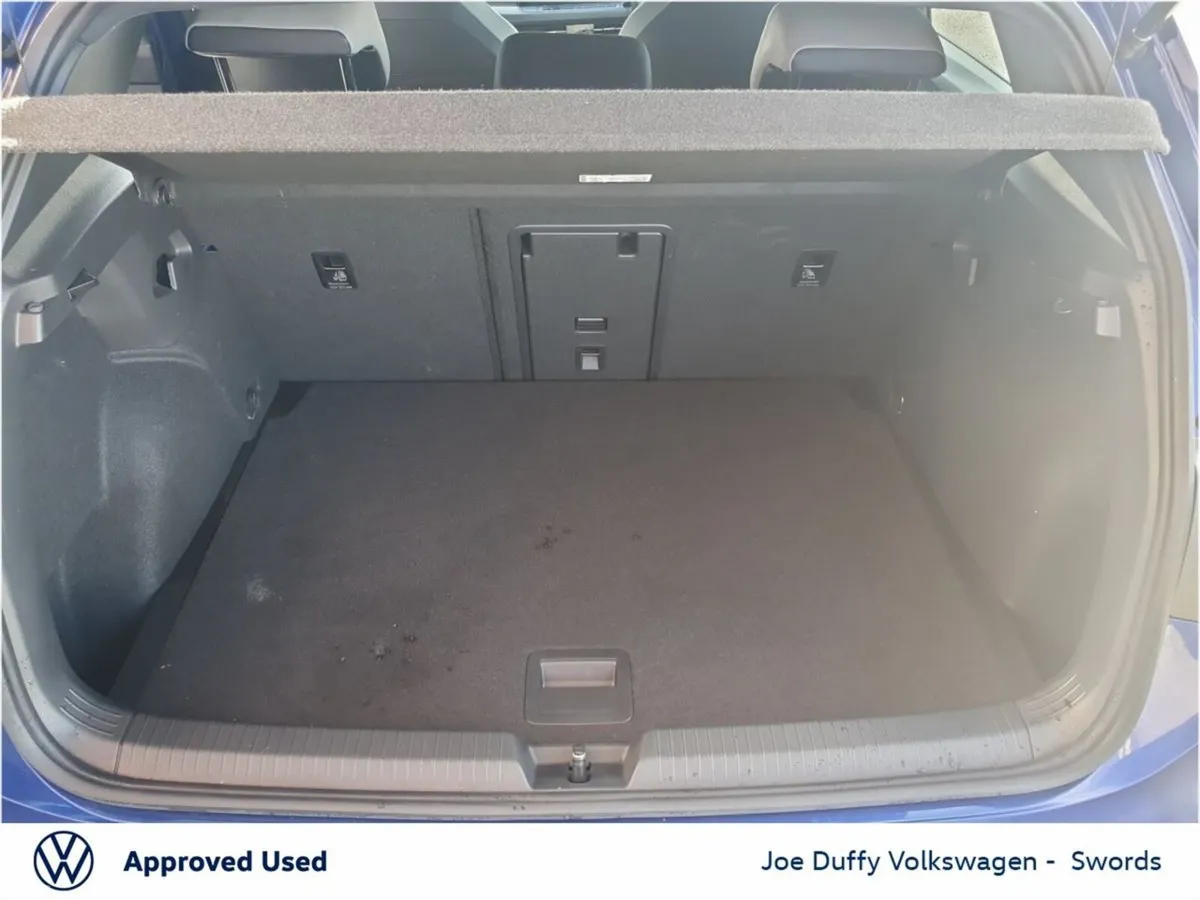 Volkswagen Golf Estate, Petrol, 2023, Blue