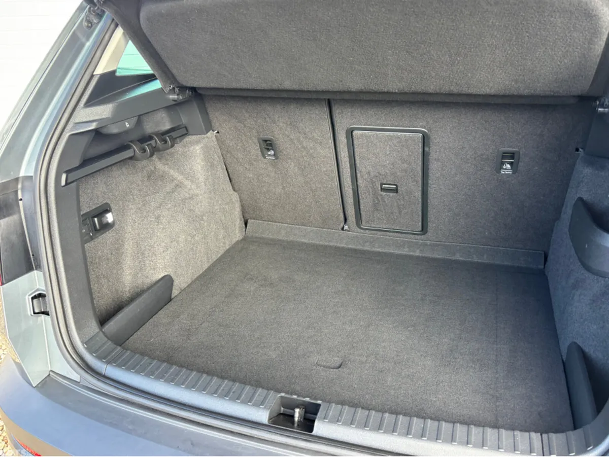 Skoda Karoq Estate, Diesel, 2020, Grey