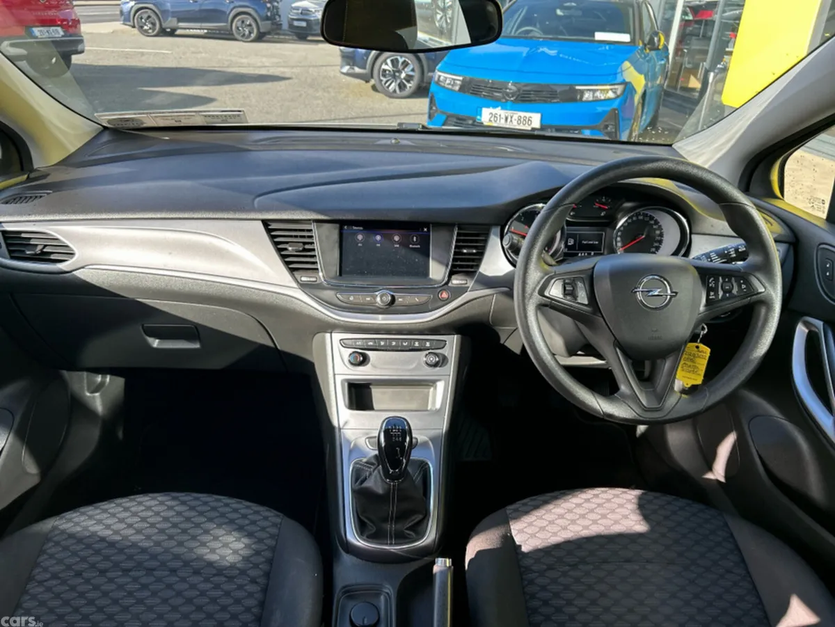 Opel Astra Hatchback, Diesel, 2021, Grey