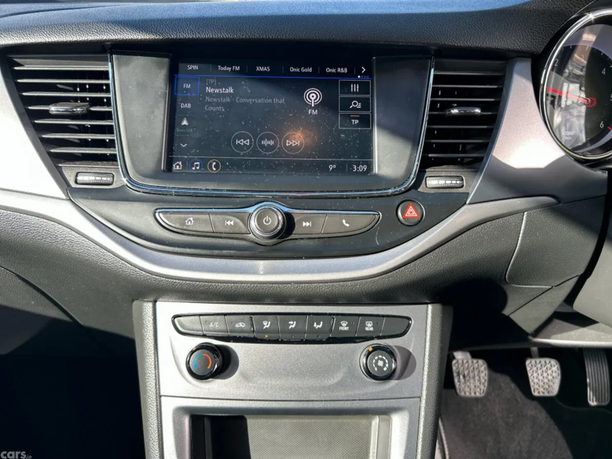 Opel Astra Hatchback, Diesel, 2021, Grey
