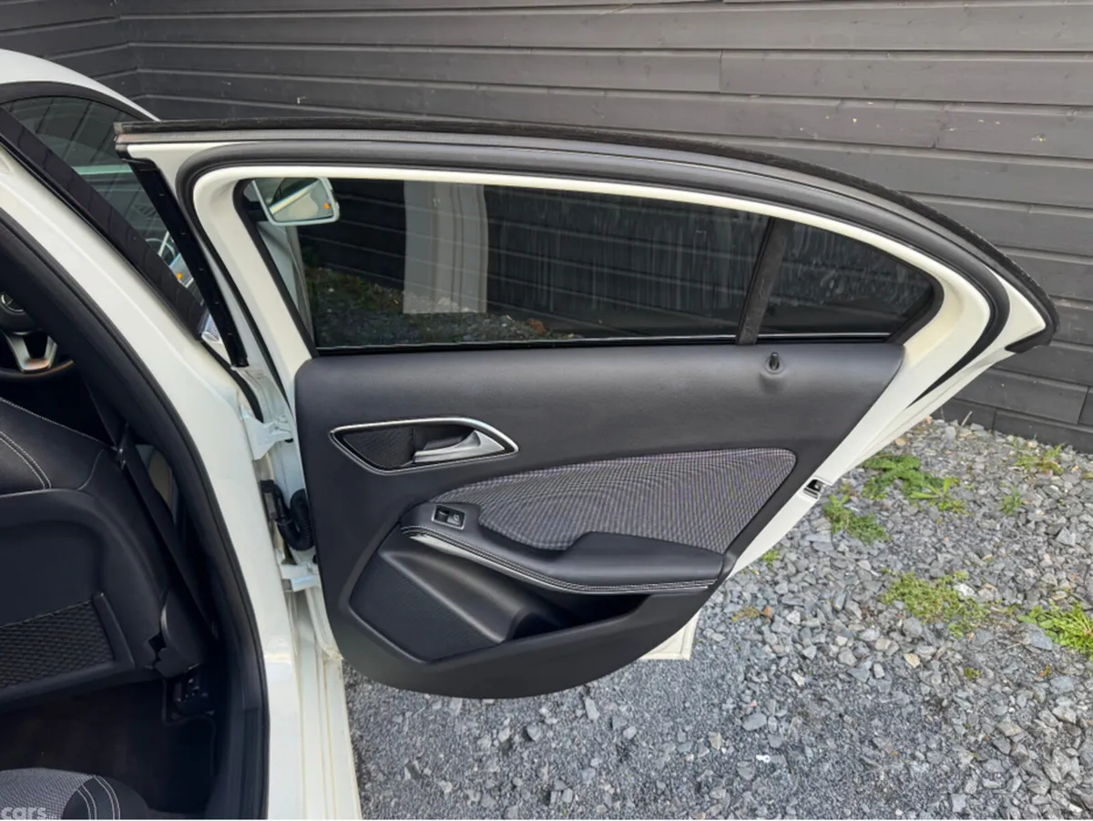 Mercedes-Benz A-Class Hatchback, Petrol, 2016, White