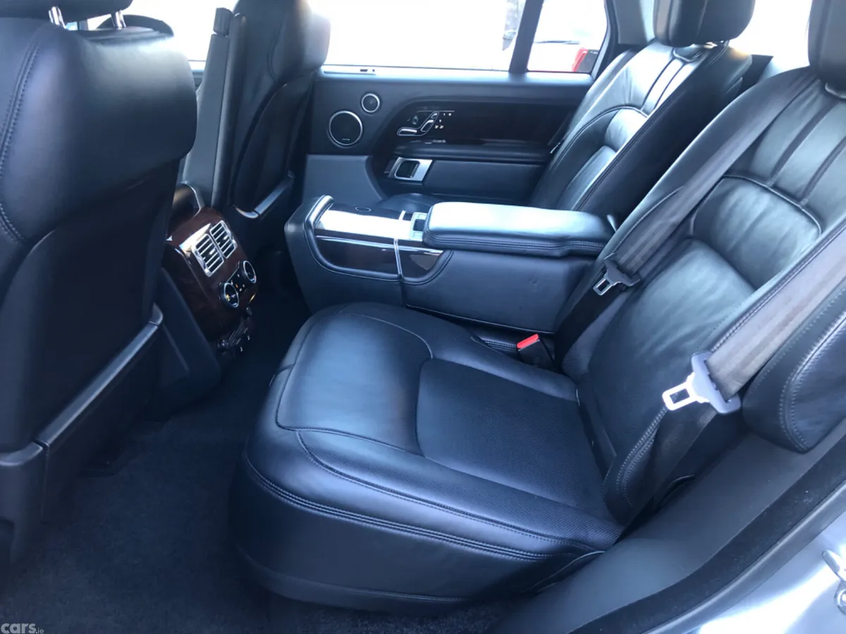 Land Rover Range Rover SUV, Petrol Plug-in Hybrid, 2019, Grey