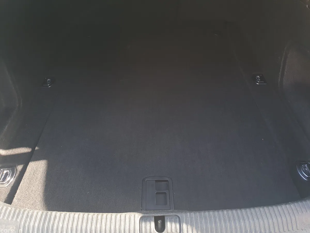 Audi A4 Saloon, Petrol, 2016, White