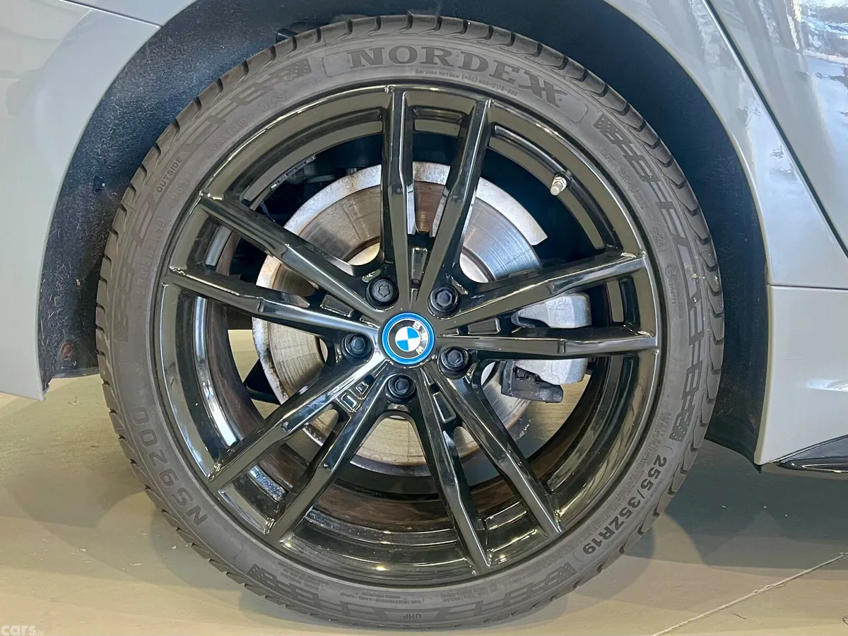 BMW 3-Series Saloon, Petrol Plug-in Hybrid, 2023, Grey