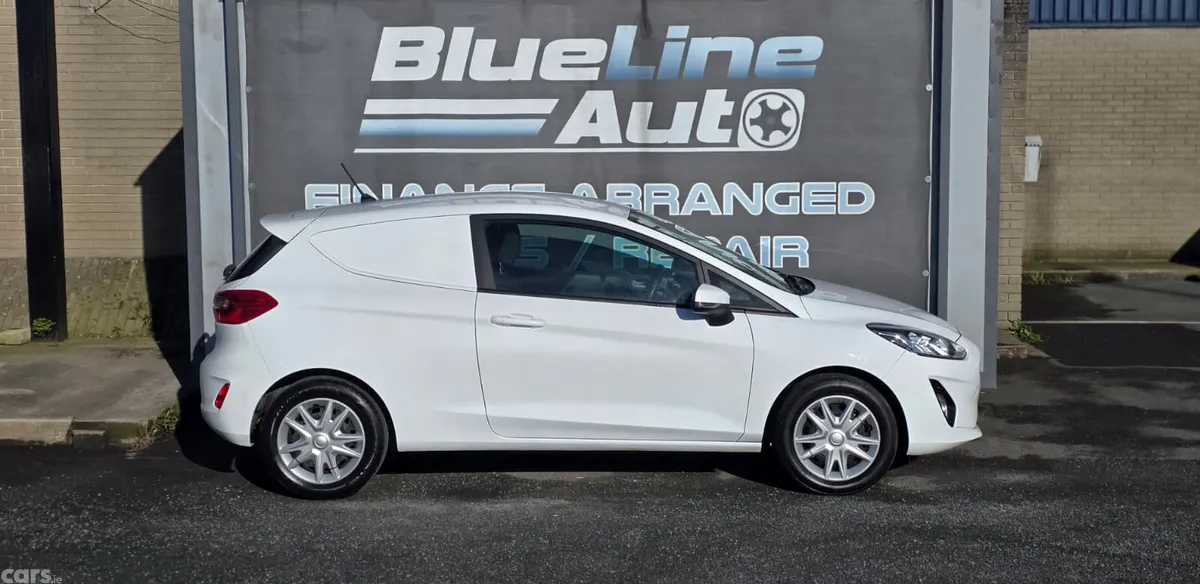 Ford Fiesta Hatchback, Diesel, 2020, White