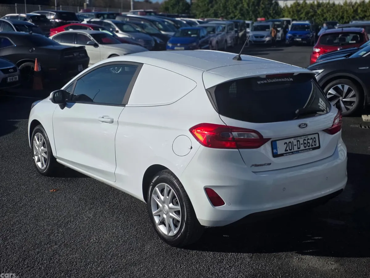 Ford Fiesta Hatchback, Diesel, 2020, White