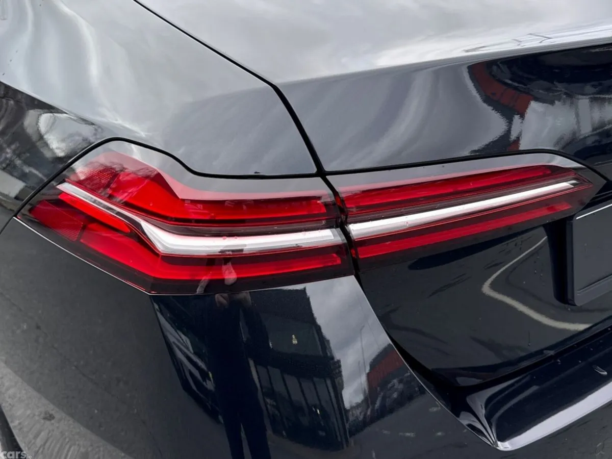 BMW 5-Series Saloon, Petrol Plug-in Hybrid, 2026, Black