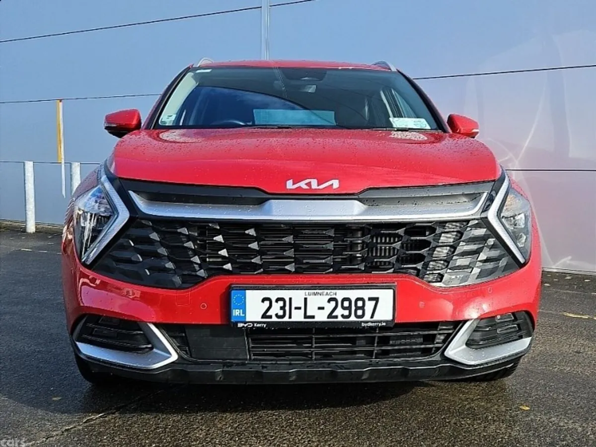 Kia Sportage SUV, Petrol Plug-in Hybrid, 2023, Red