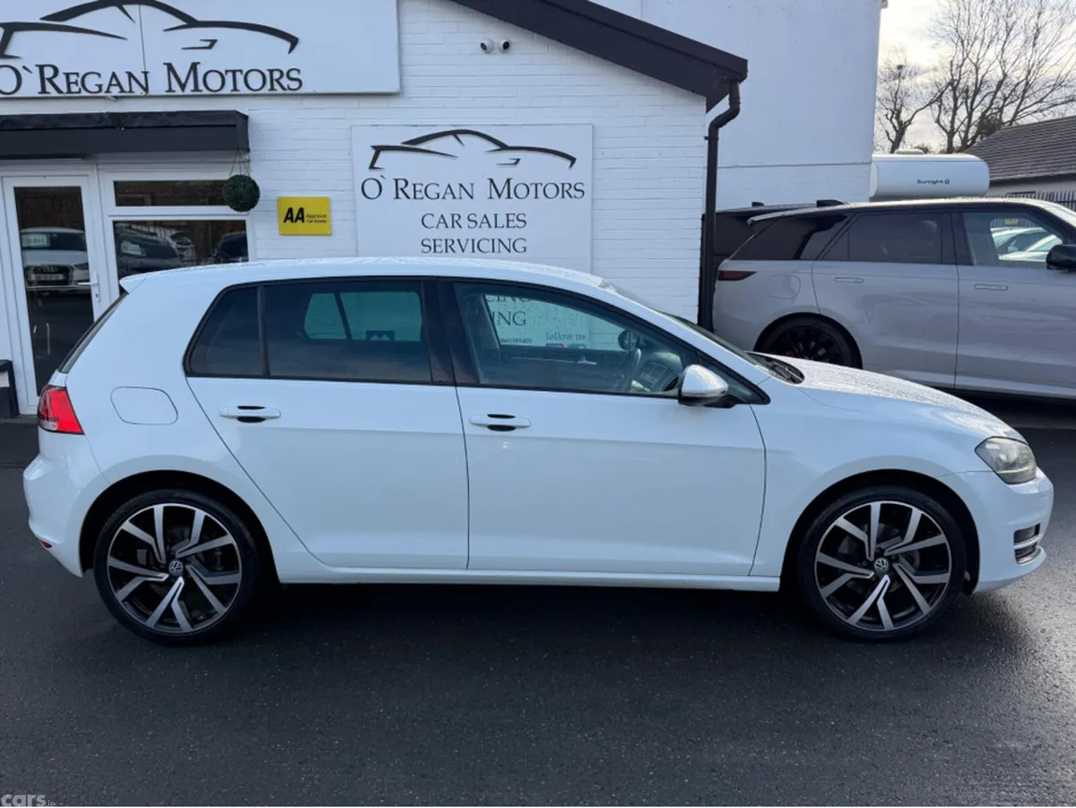 Volkswagen Golf Hatchback, Petrol, 2016, White