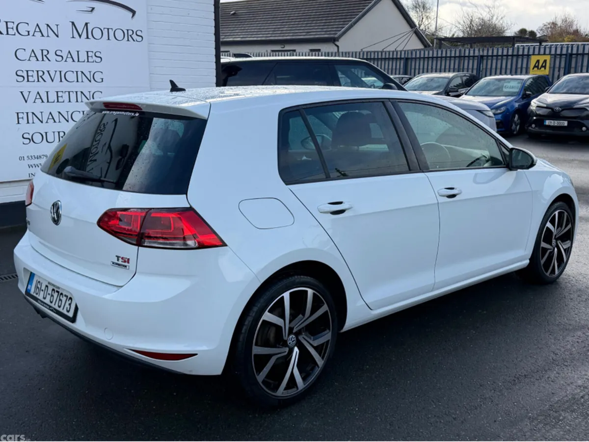 Volkswagen Golf Hatchback, Petrol, 2016, White