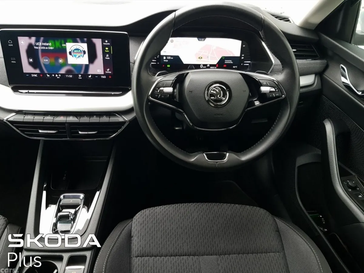 Skoda Octavia Saloon, Diesel, 2024, Grey
