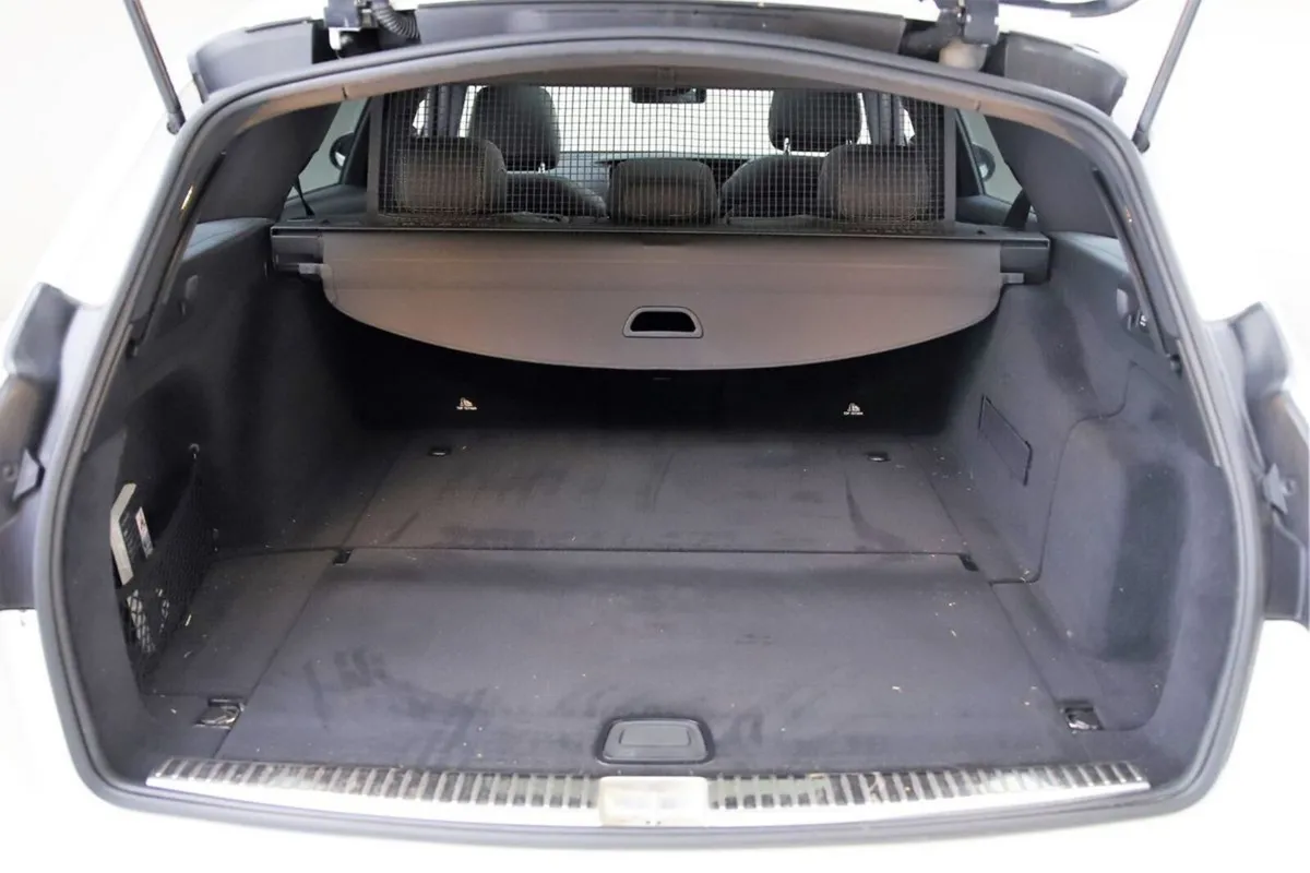 Mercedes-Benz E-Class Estate, Diesel, 2018, White