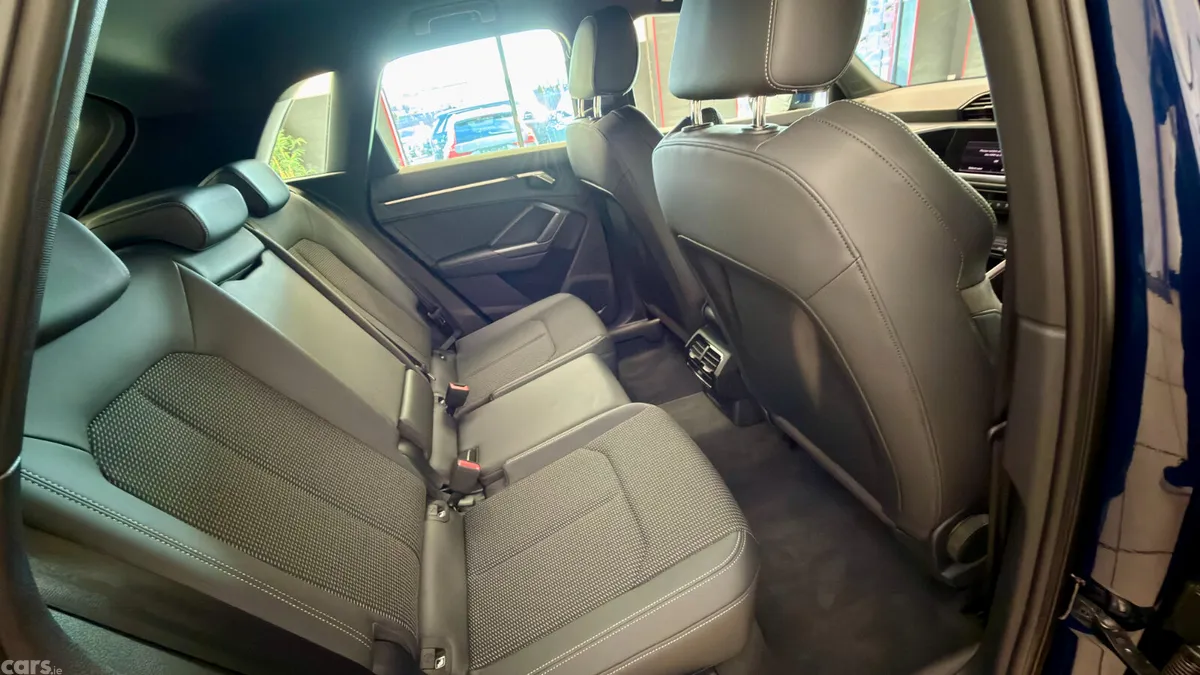 Audi Q3 SUV, Petrol Plug-in Hybrid, 2023, Blue