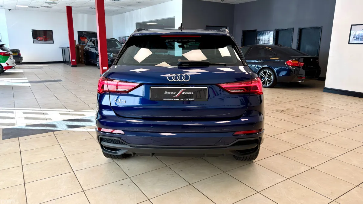 Audi Q3 SUV, Petrol Plug-in Hybrid, 2023, Blue