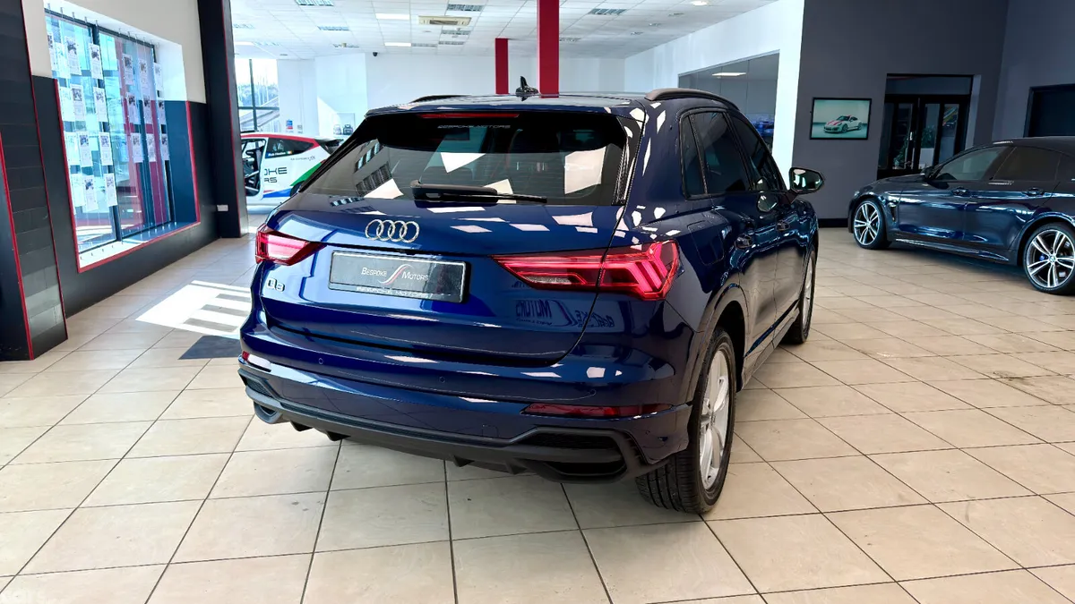 Audi Q3 SUV, Petrol Plug-in Hybrid, 2023, Blue