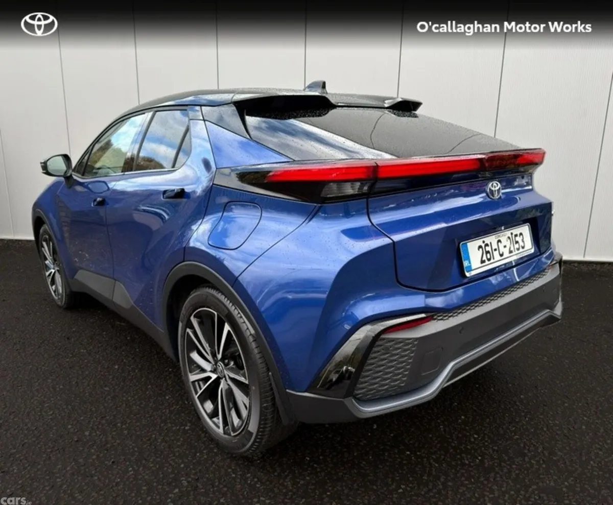 Toyota C-HR SUV, Petrol Hybrid, 2026, Blue